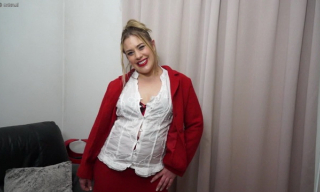 Curvy British milf Tammy Oldham tastes her pussy juices in contrast seam nylons