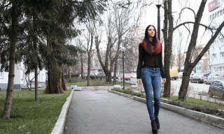 Long-legged brunette Amy Light peels off her black pantyhose at the casting