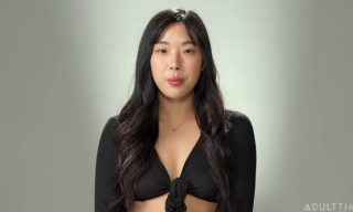 How Women Orgasm - Elle Lee